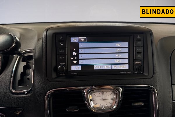 CHRYSLER TOWN & COUNTRY 3.6 LIMITED V6 24V GASOLINA 4P AUTOMÁTICO 2015/2015